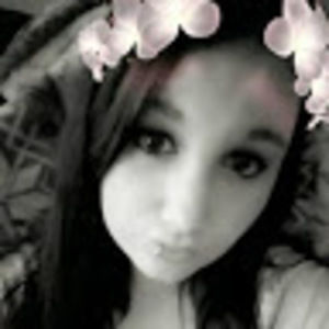 Meet your Posher, Alma